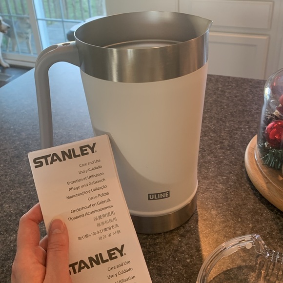 NEW Stanley stay cool 64oz pitcher - Picture 8 of 10